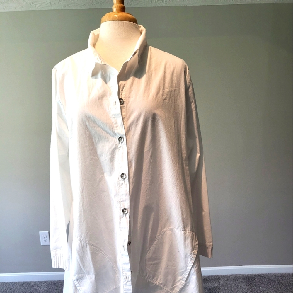 Fenini – White Button-Front Solid Long Shirt/Jacket/Topper (Size XXL)